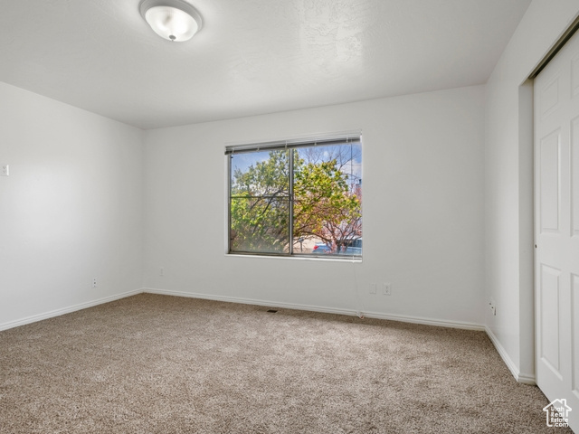 5951 S Red Zinc Dr, Kearns, Utah image 9