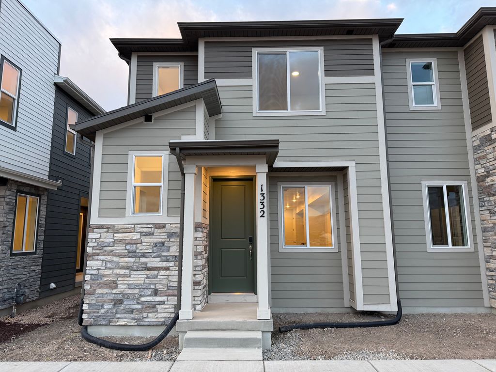 Photo of 1332 E 1670 N #823, Payson, UT 84651 (MLS # 2128173)