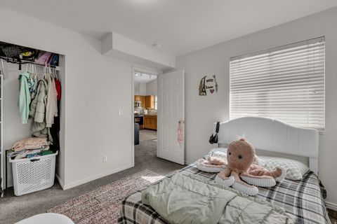 Tiny photo for 6076 S LIBERTY OAKS CV #01, Murray, UT 84107 (MLS # 2146612)