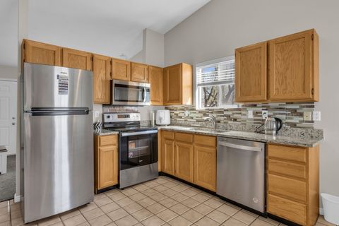 Tiny photo for 6076 S LIBERTY OAKS CV #01, Murray, UT 84107 (MLS # 2146612)