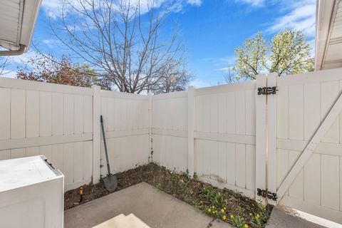 Tiny photo for 6076 S LIBERTY OAKS CV #01, Murray, UT 84107 (MLS # 2146612)