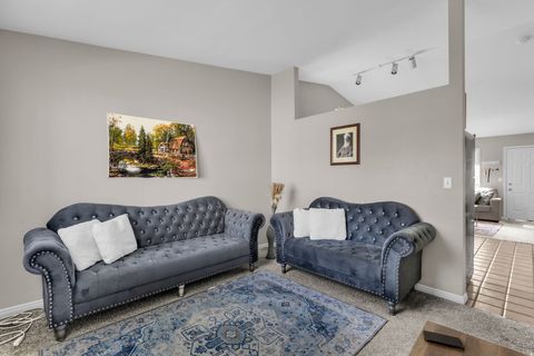 Tiny photo for 6076 S LIBERTY OAKS CV #01, Murray, UT 84107 (MLS # 2146612)