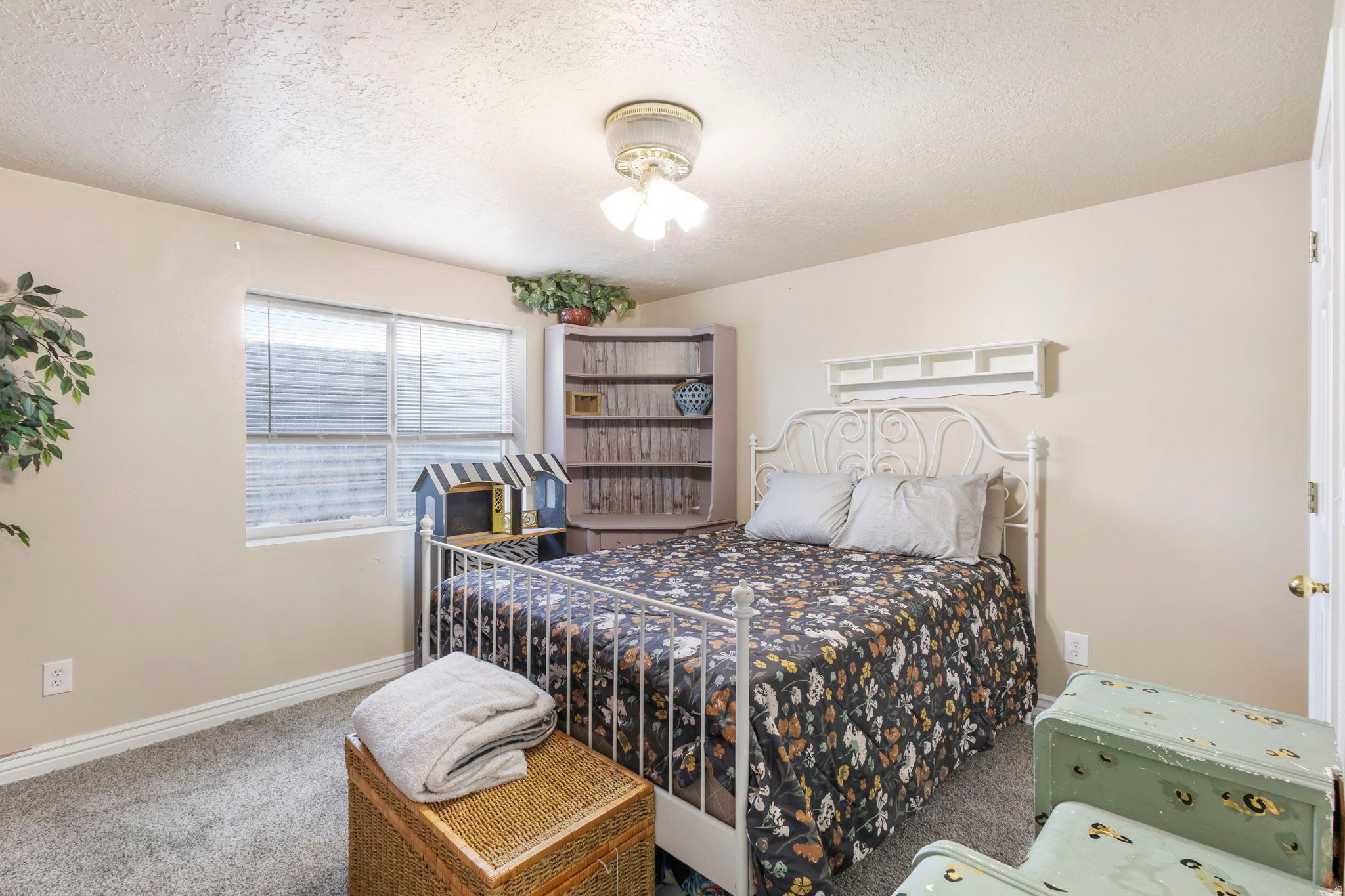 SHETLAND MEADOWS NO - Residential