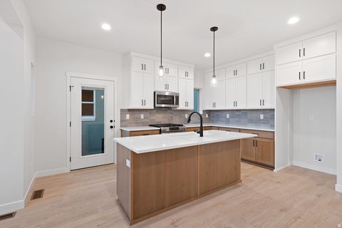 Tiny photo for 11383 S EASY BEE RD, South Jordan, UT 84009 (MLS # 2130062)