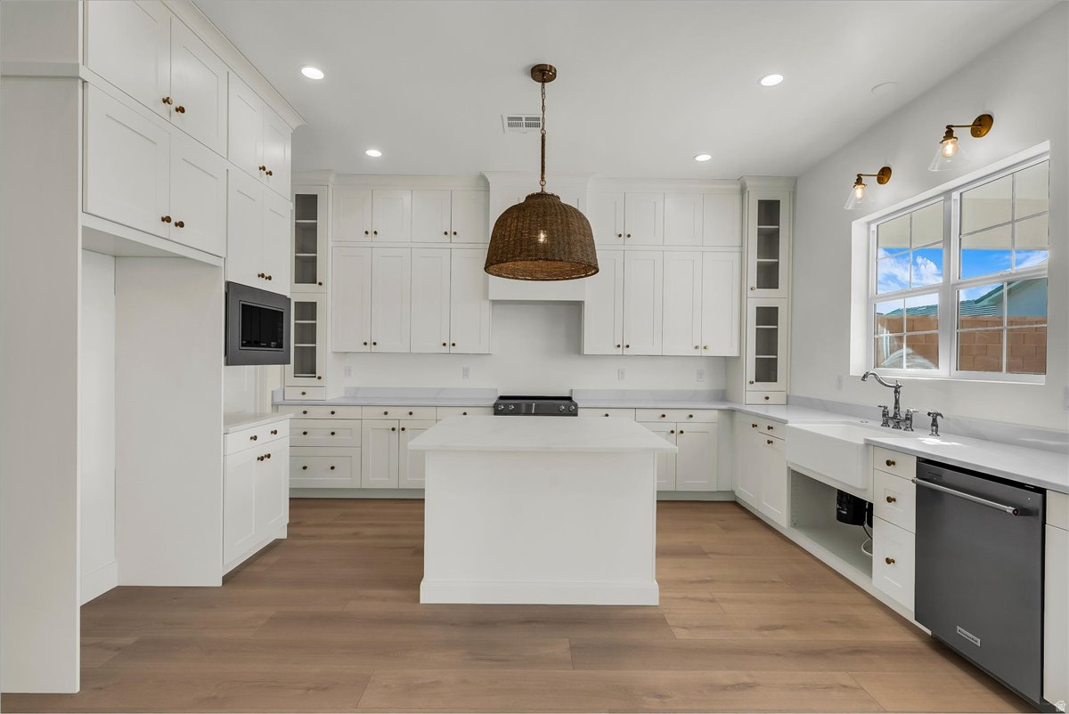 DIXIE SPRINGS F - Residential