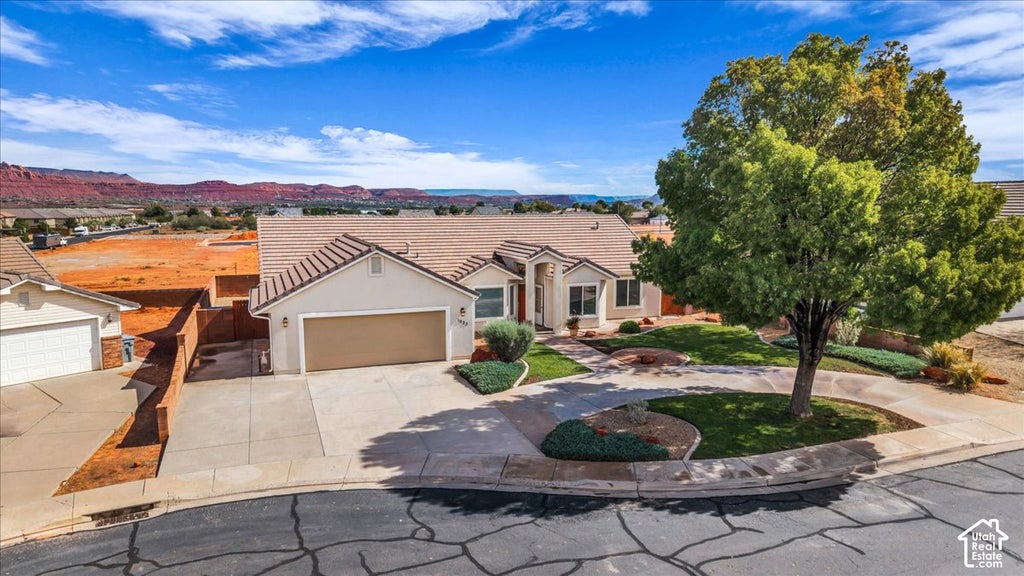 Photo of 1025 S 375 CIR E, Ivins, UT 84738 (MLS # 2191270)