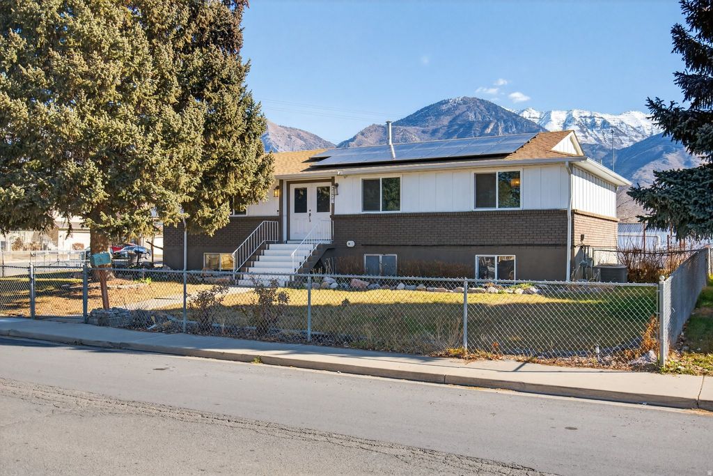 Photo of 1163 S 680 W, Provo, UT 84601 (MLS # 2136225)