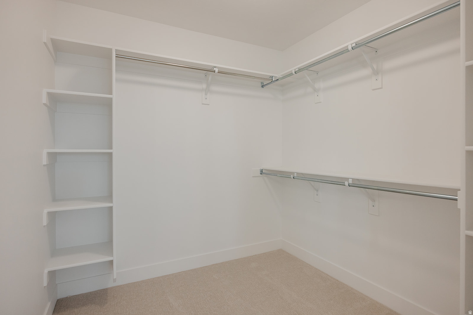 WILLOW ESTATES - Residential