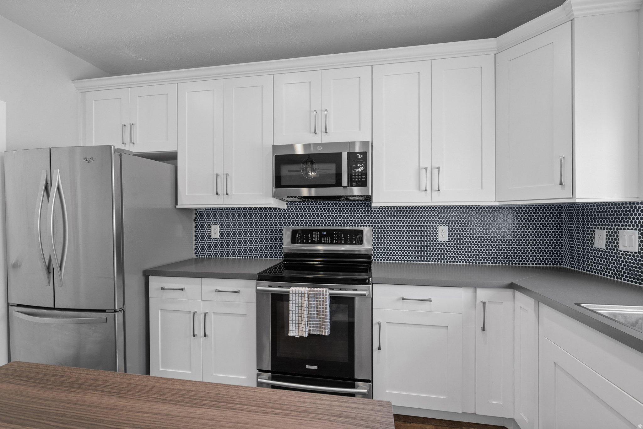YOSEMITE PARK LOFTS - Residential