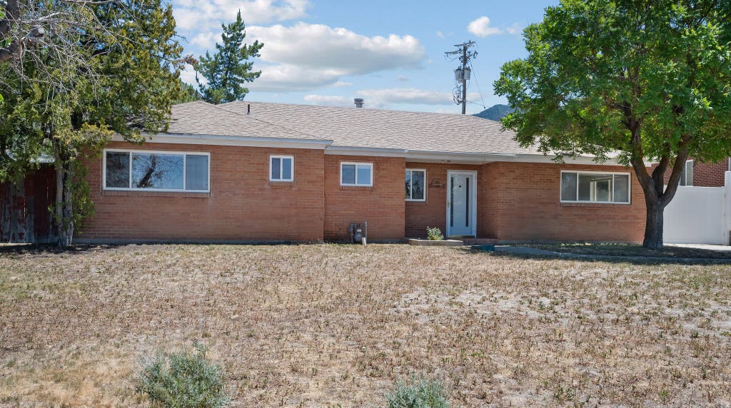 Photo of 3343 S 2880 E, Millcreek, UT 84109 (MLS # 2179424)
