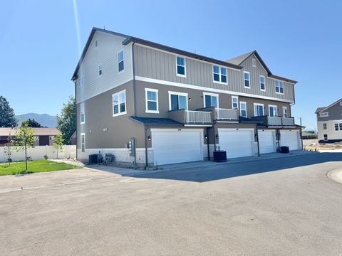 Tiny photo for 1650 N MAIN ST, Layton, UT 84041 (MLS # 2133364)