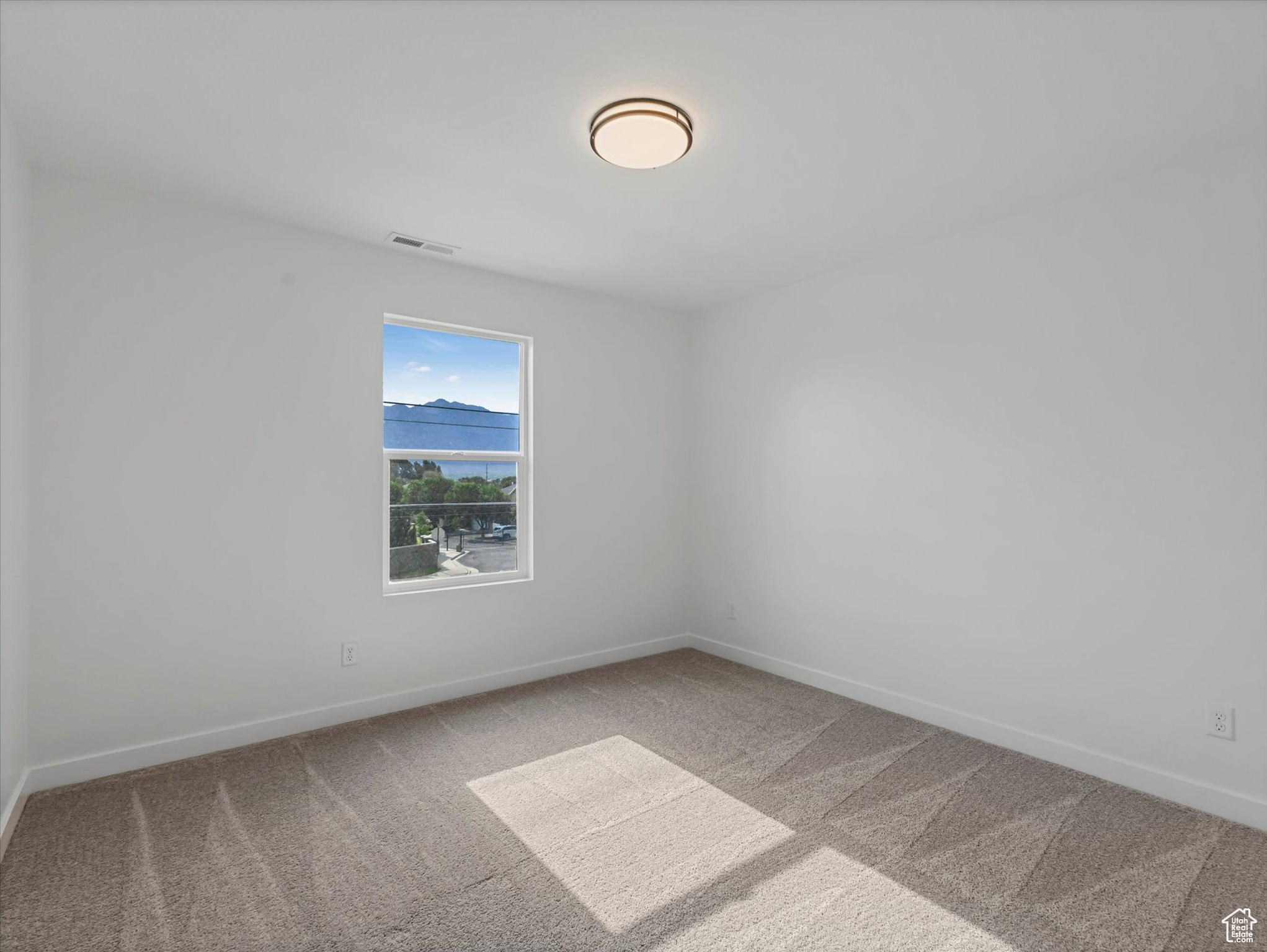 JORDAN WOODS - Residential