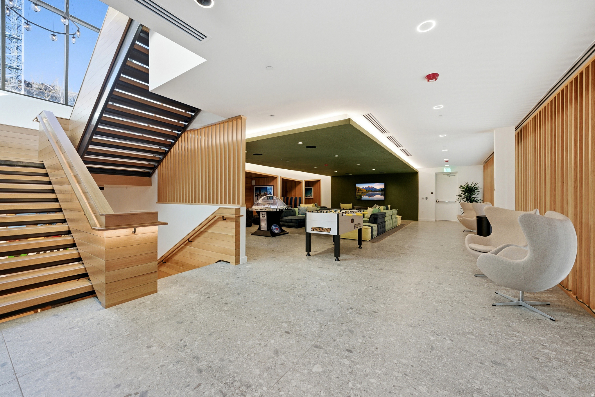 FOUNDERS PLACE - Residential