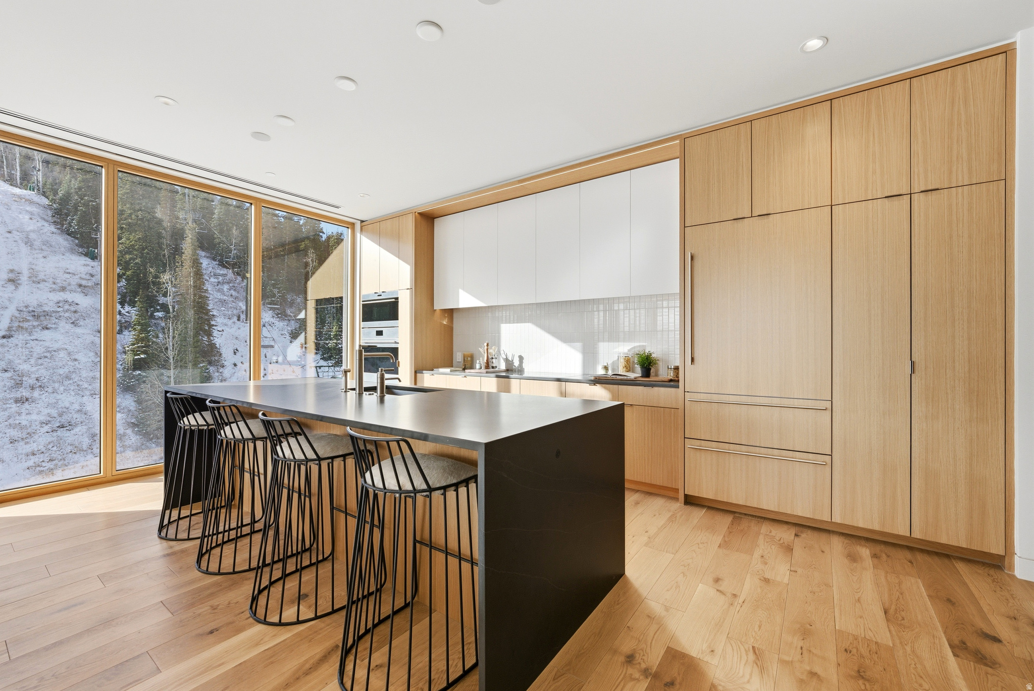 FOUNDERS PLACE - Residential