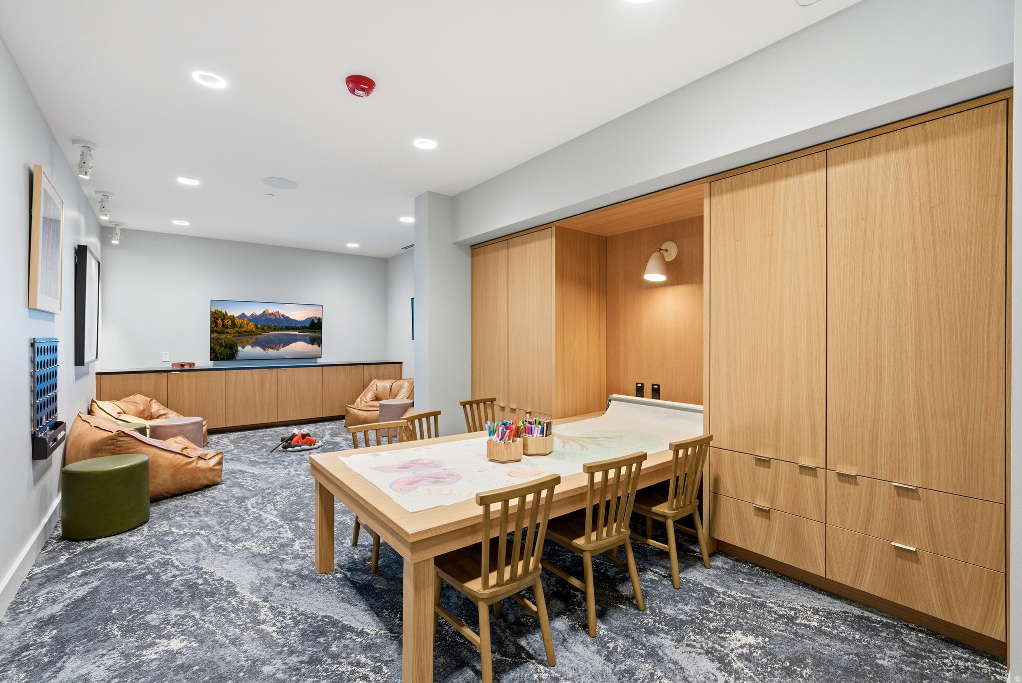 FOUNDERS PLACE - Residential