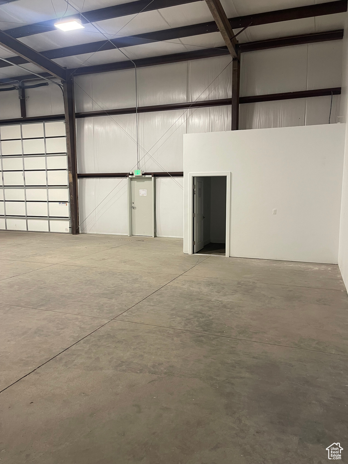 FAIRGROUNDS INDUSTRIAL PARK - Commercial Lease
