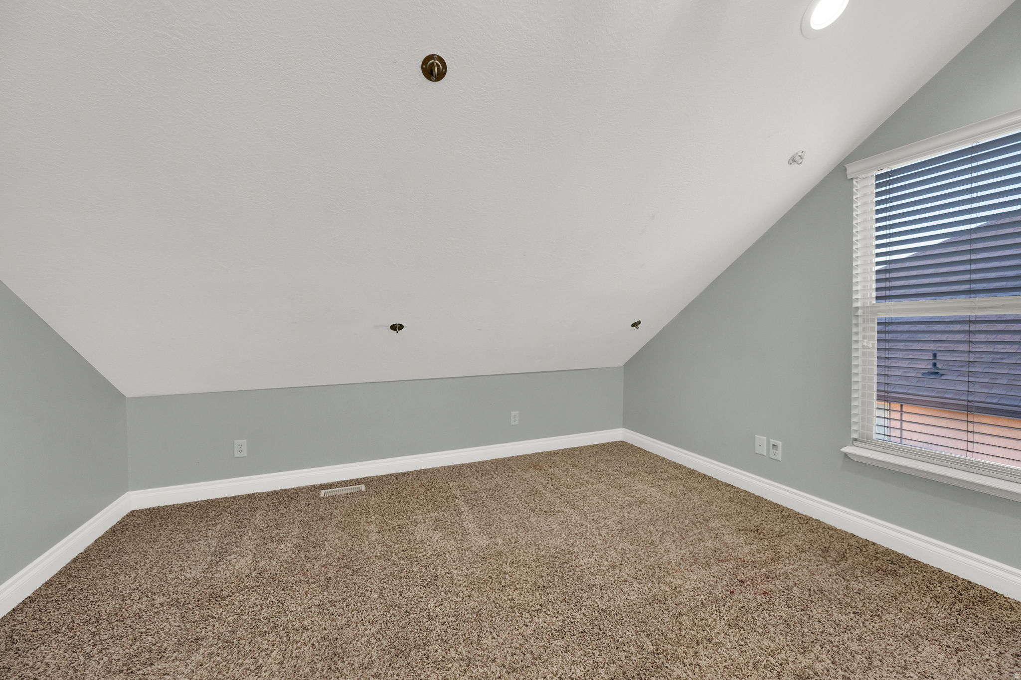 WILD HORSE SPRINGS - Residential