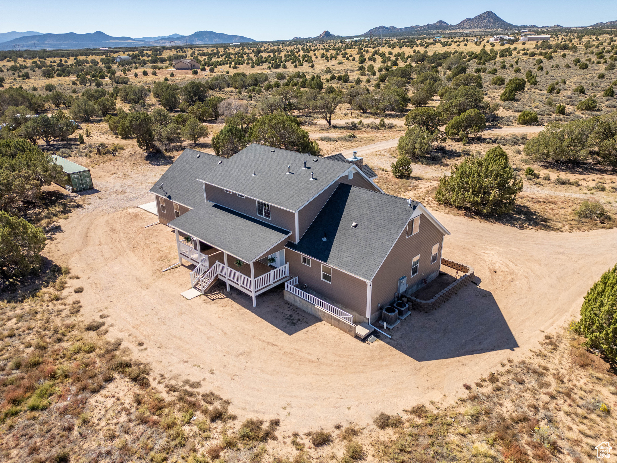THREE PEAKS - Residential