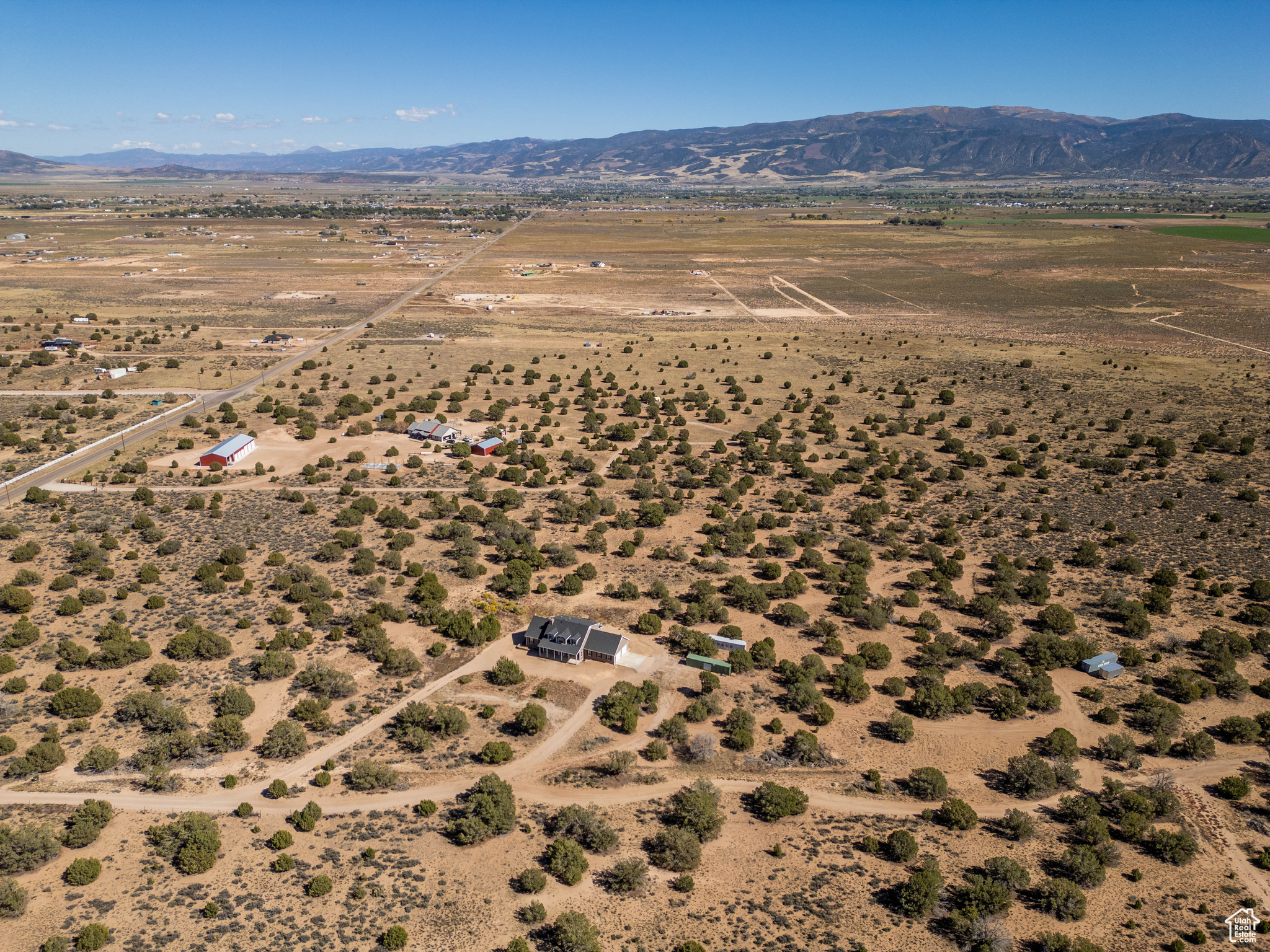 THREE PEAKS - Residential