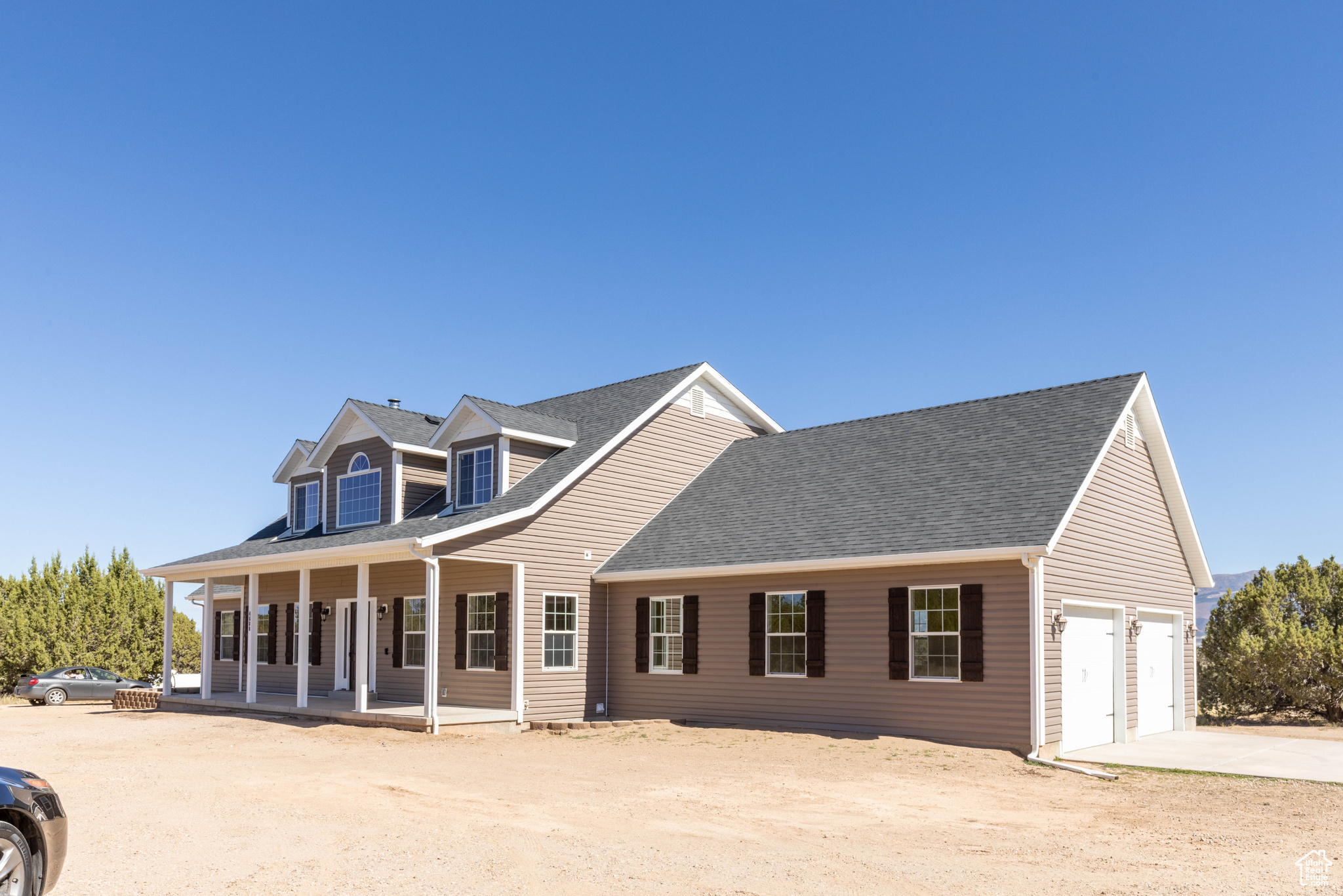 THREE PEAKS - Residential