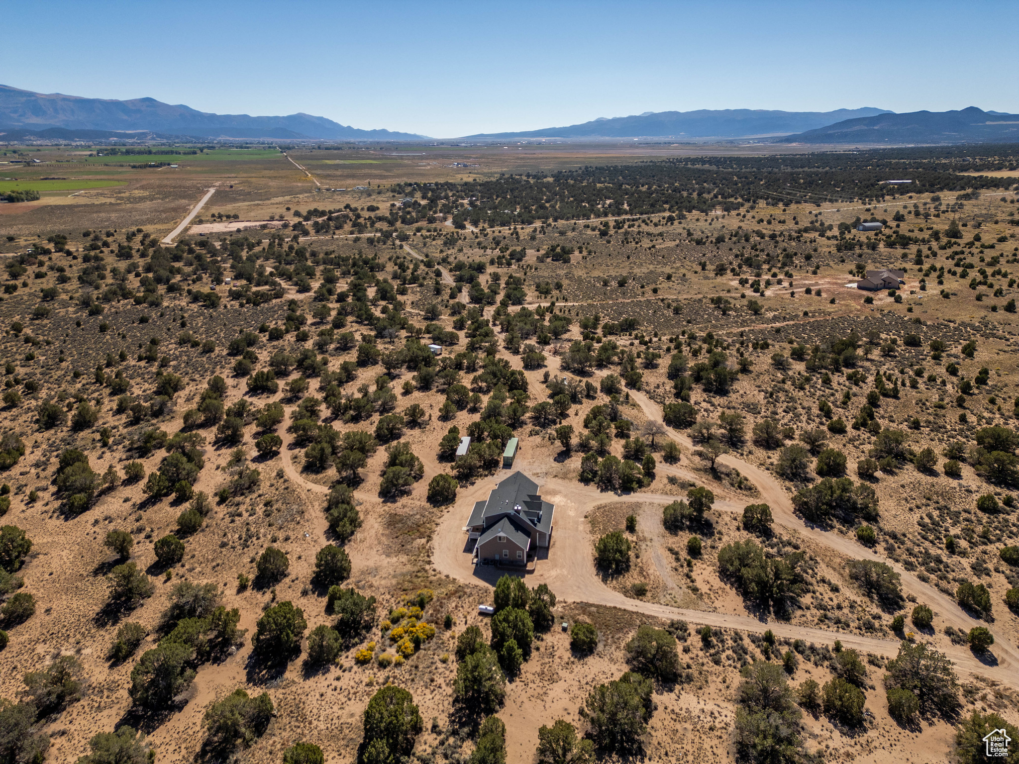 THREE PEAKS - Residential