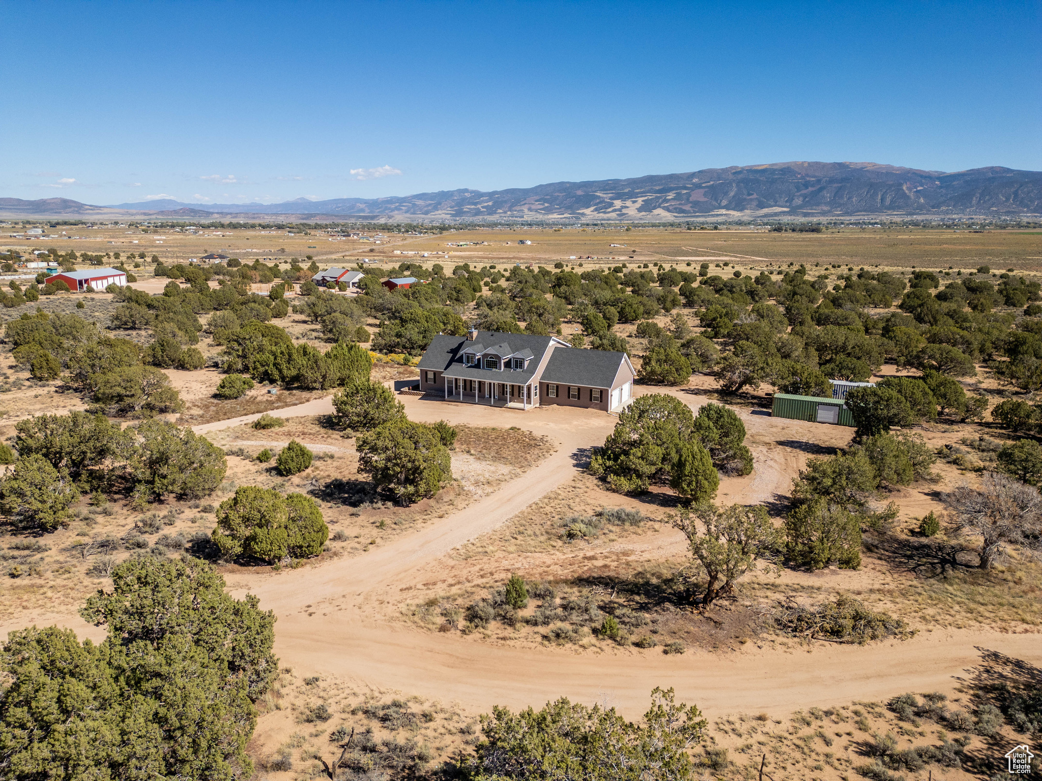 THREE PEAKS - Residential