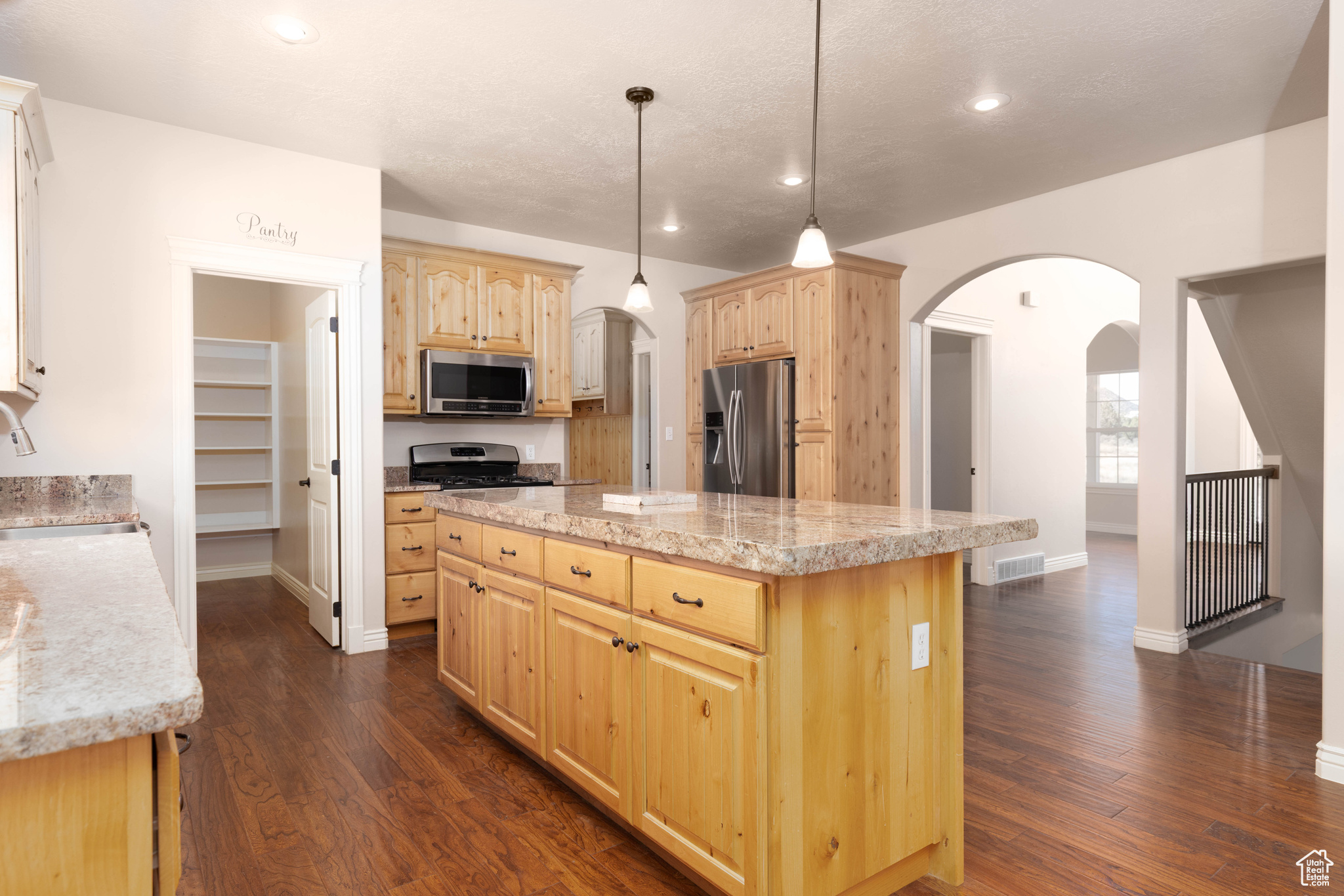 THREE PEAKS - Residential