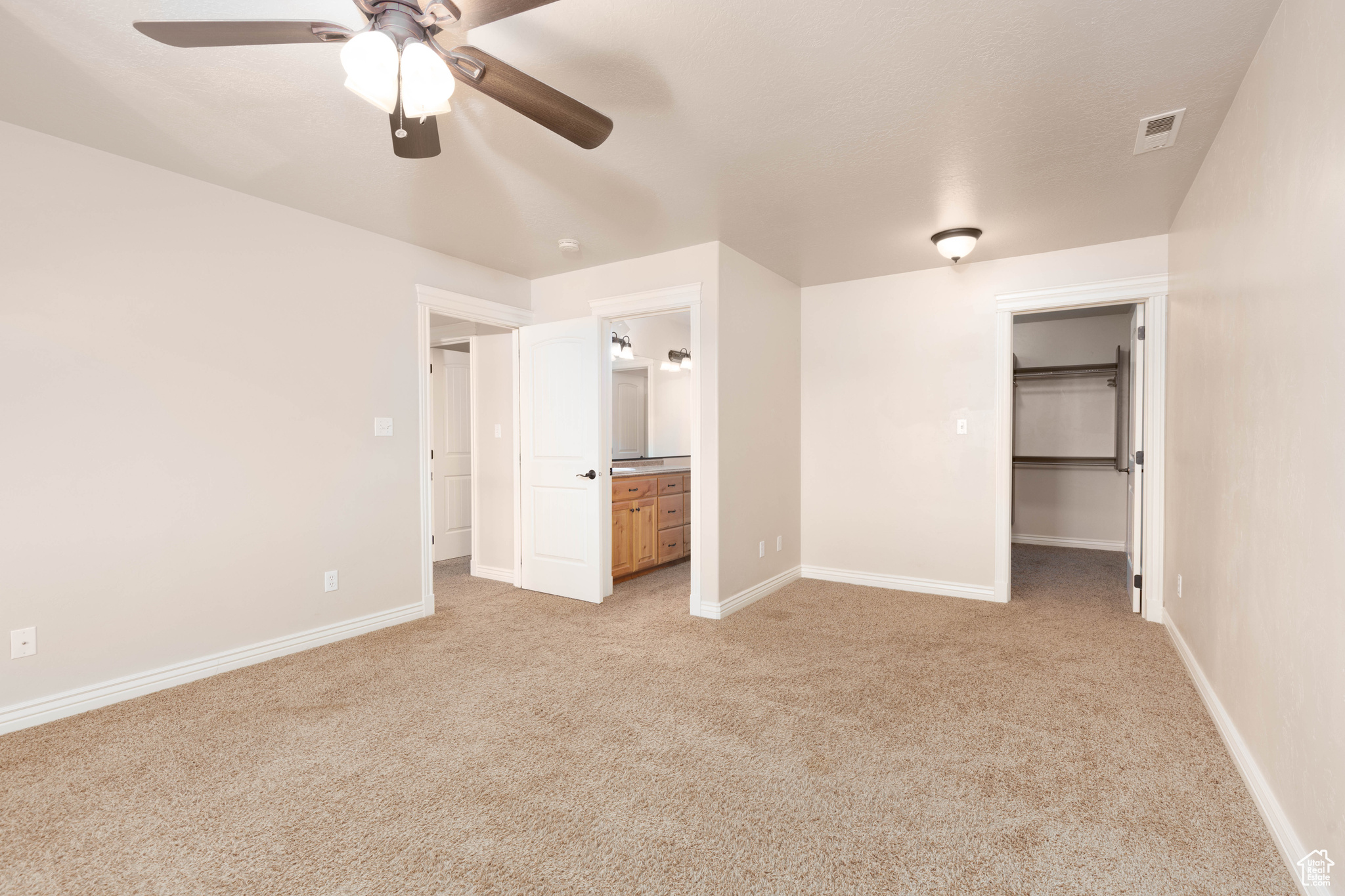 THREE PEAKS - Residential