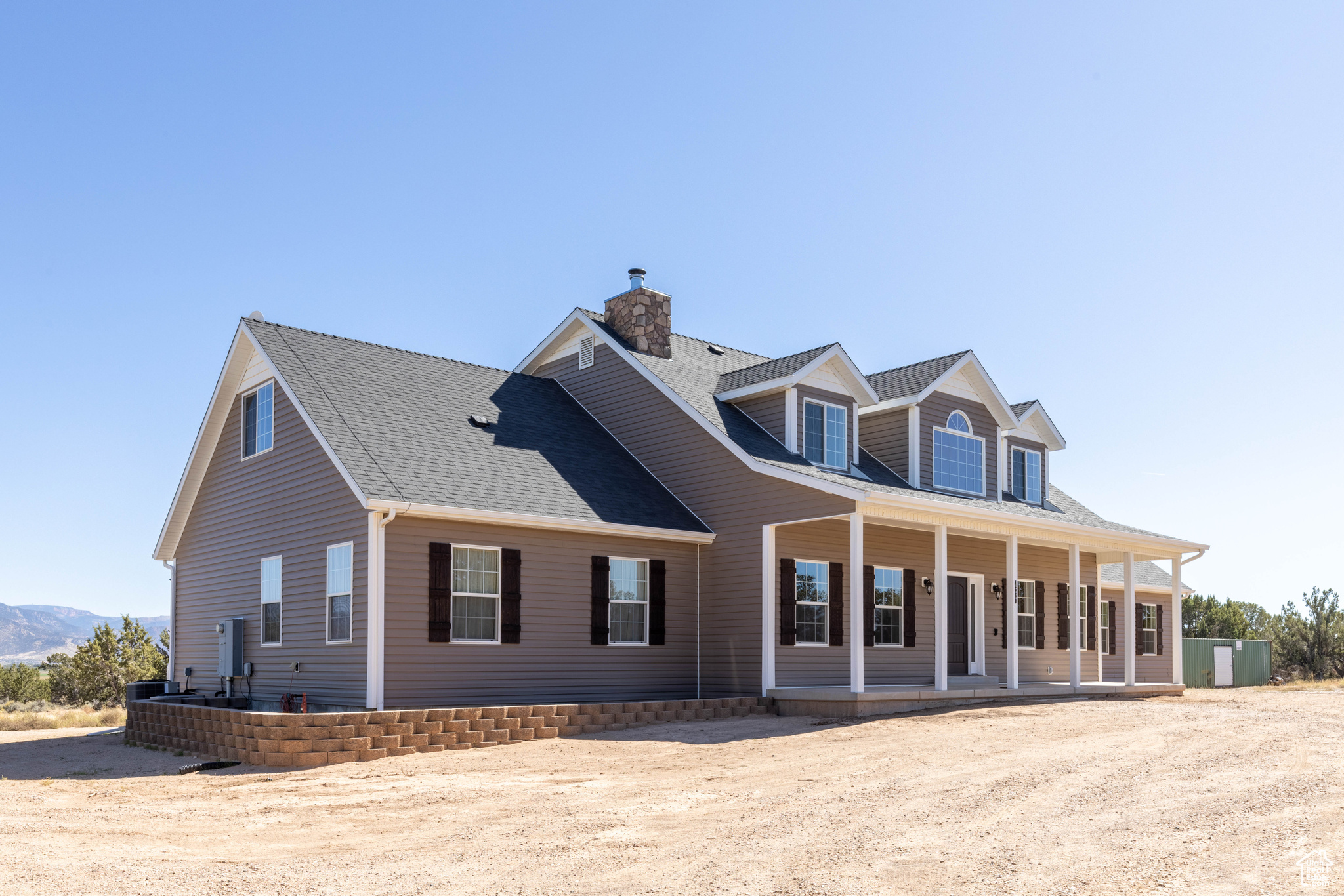 THREE PEAKS - Residential