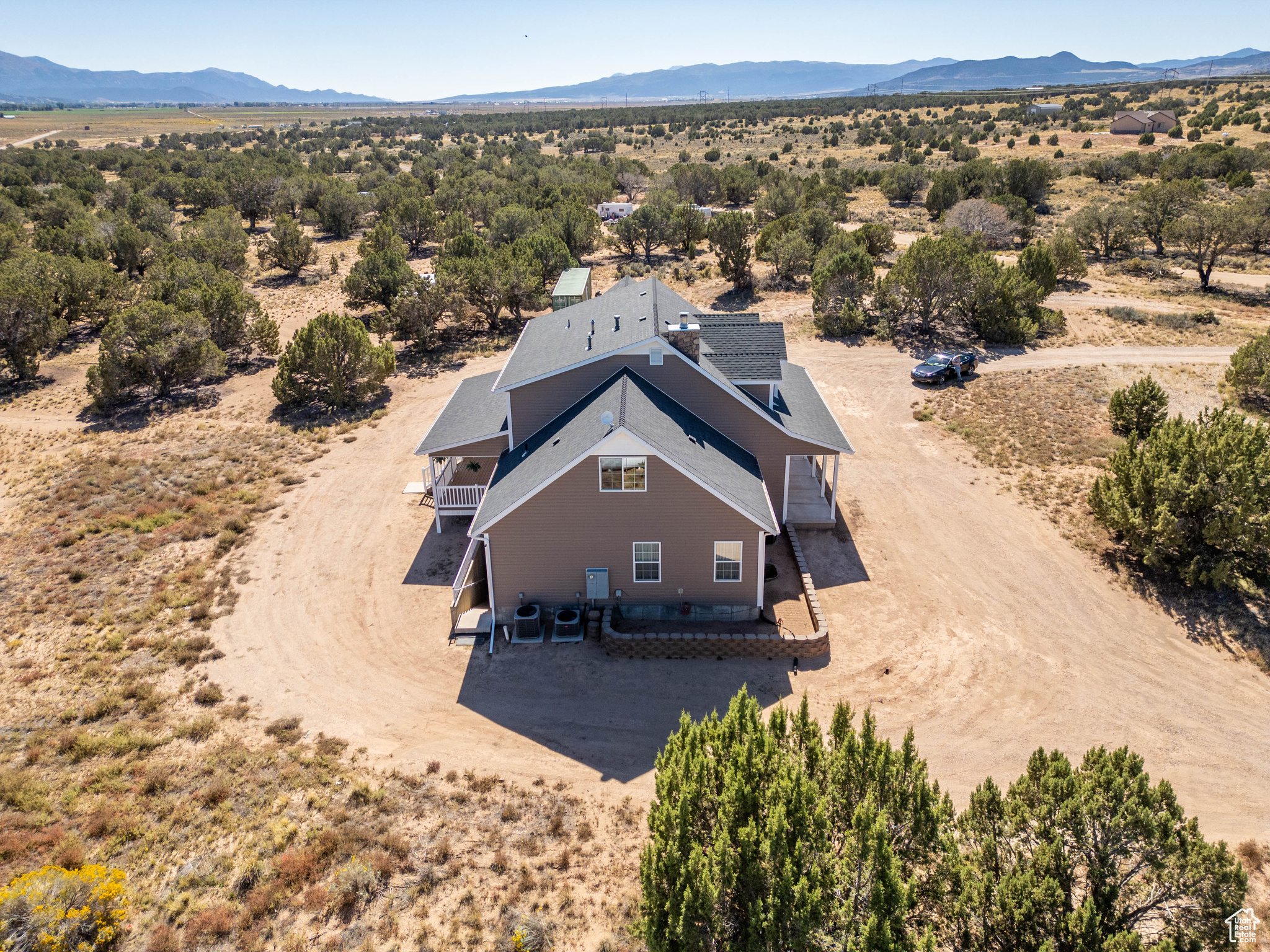 THREE PEAKS - Residential