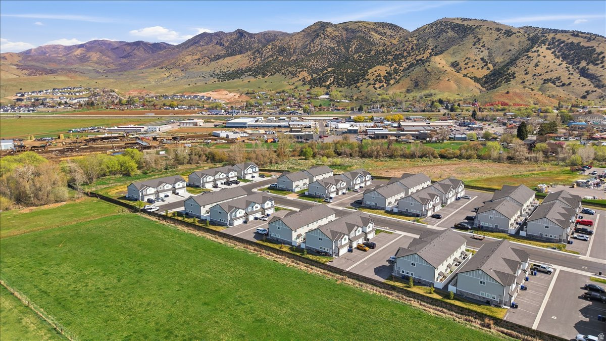 RIVERSTONE - Residential