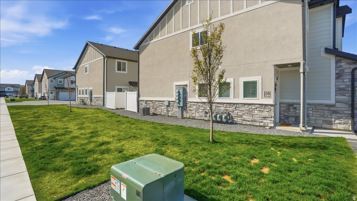 RIVERSTONE - Residential