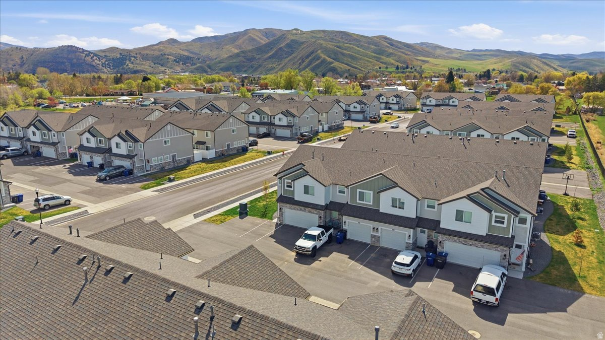 RIVERSTONE - Residential