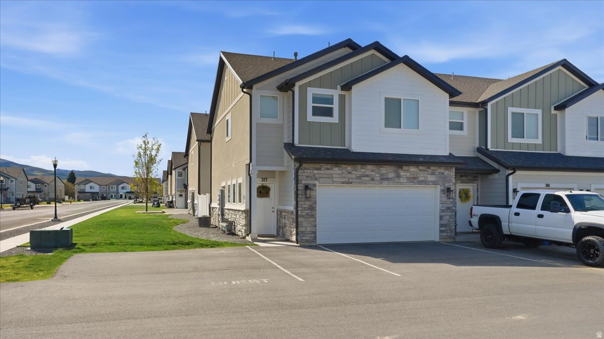 RIVERSTONE - Residential