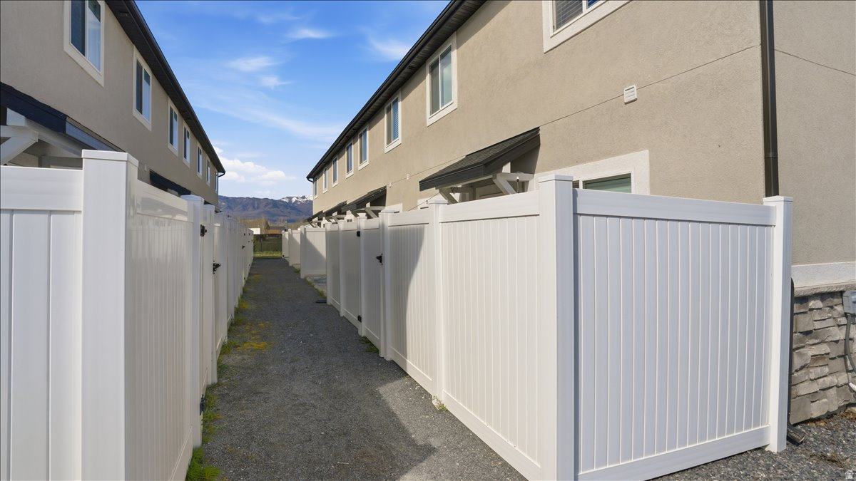 RIVERSTONE - Residential