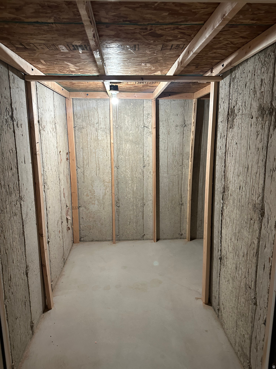 HIDDEN HOLLOW - Residential