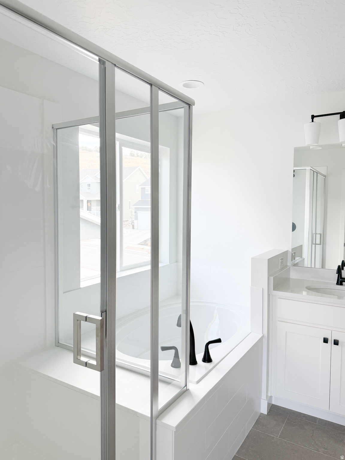 HIDDEN HOLLOW - Residential