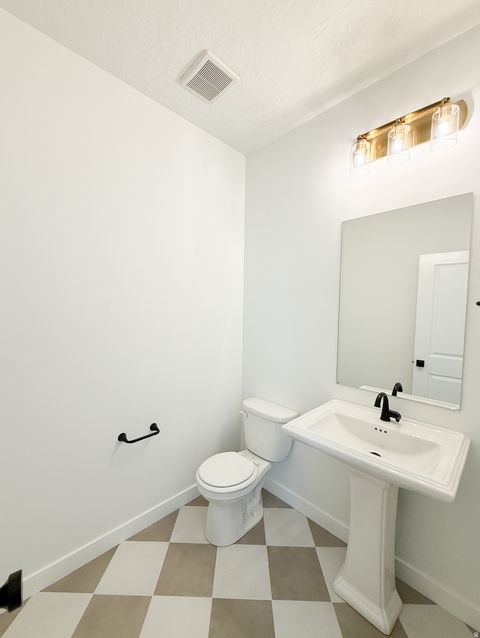 Tiny photo for 2919 E SERDAR LN #C24, Eagle Mountain, UT 84005 (MLS # 2121964)