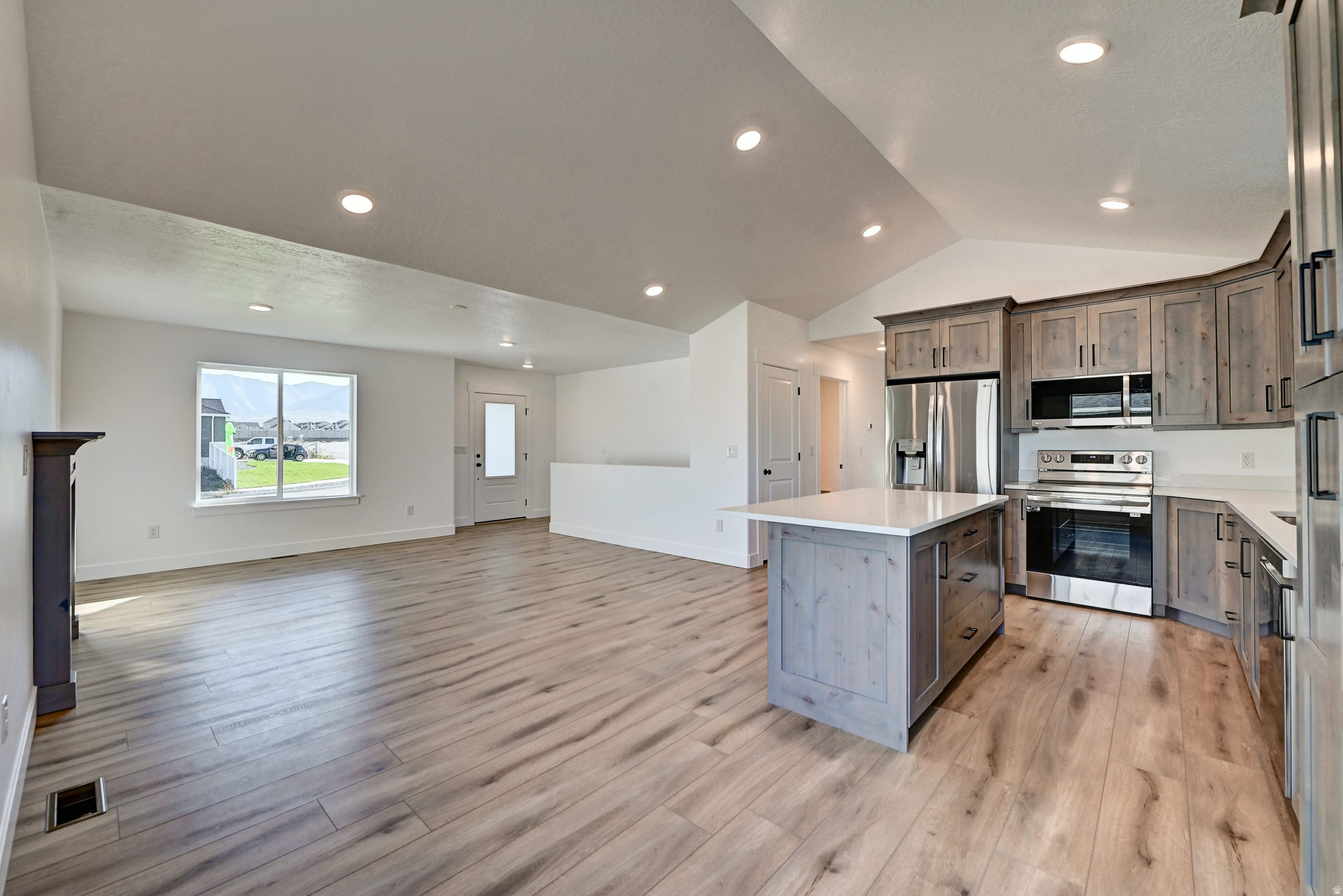 OVERLAKE ESTATES - Residential