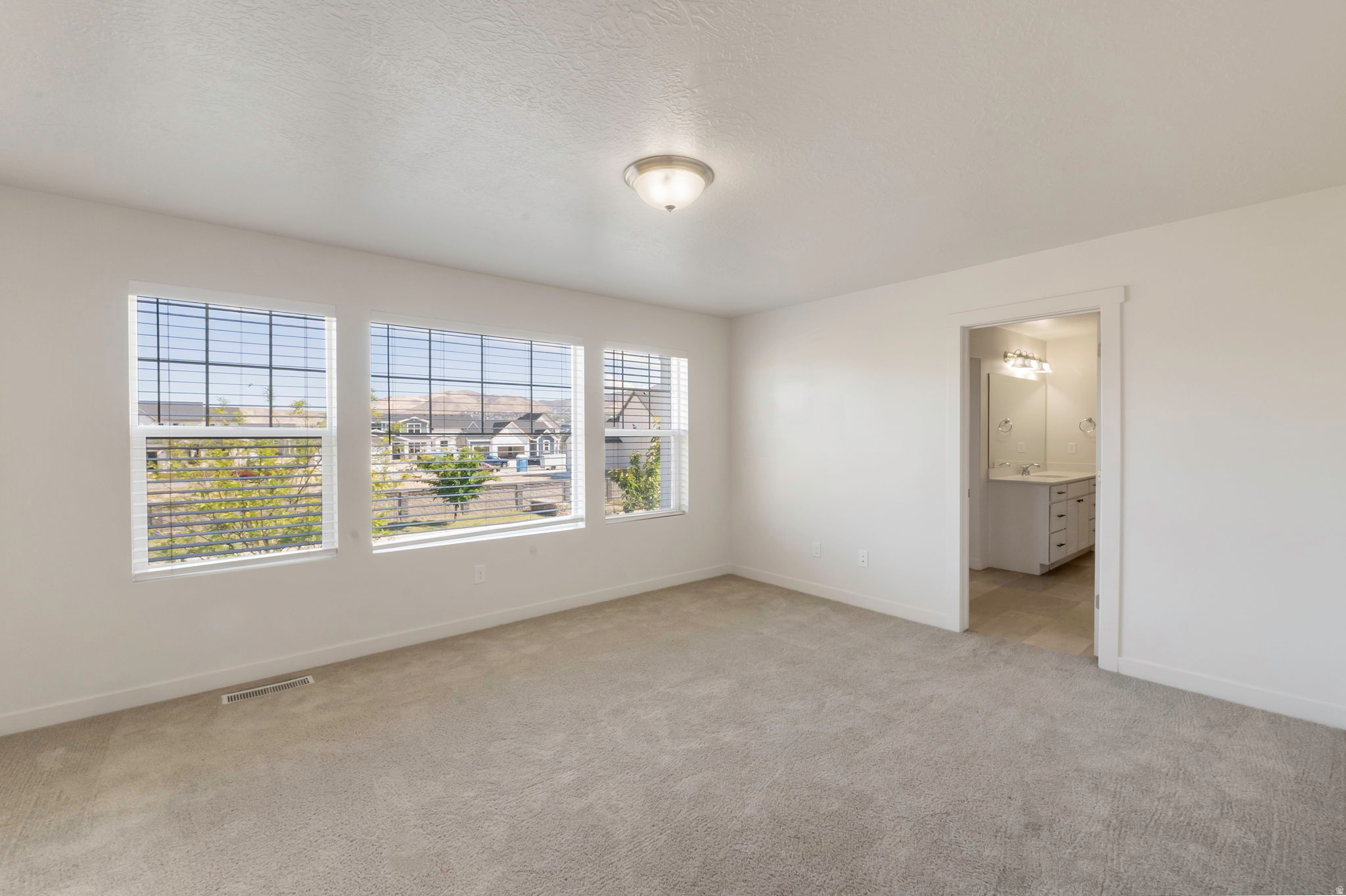HOLBROOK FARMS - Residential