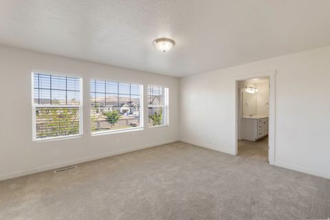 Tiny photo for 3747 W DREXLER DR, Lehi, UT 84043 (MLS # 2161837)