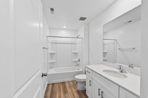 Tiny photo for 1448 S STAIRCASE WAY, Washington, UT 84780 (MLS # 2131633)