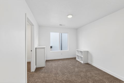 Tiny photo for 1448 S STAIRCASE WAY, Washington, UT 84780 (MLS # 2131633)