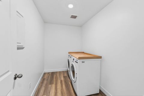 Tiny photo for 1448 S STAIRCASE WAY, Washington, UT 84780 (MLS # 2131633)