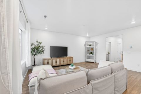 Tiny photo for 1448 S STAIRCASE WAY, Washington, UT 84780 (MLS # 2131633)