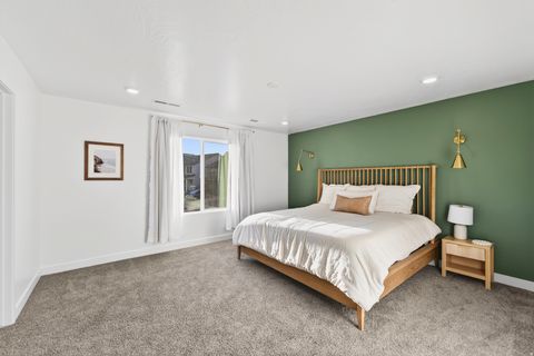 Tiny photo for 1448 S STAIRCASE WAY, Washington, UT 84780 (MLS # 2131633)