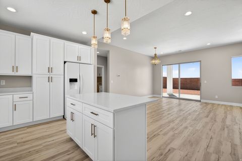 Tiny photo for 1223 W KOKOPELLI ST, Hildale, UT 84784 (MLS # 2147094)