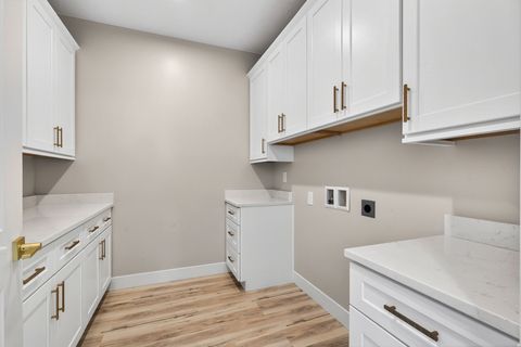 Tiny photo for 1223 W KOKOPELLI ST, Hildale, UT 84784 (MLS # 2147094)