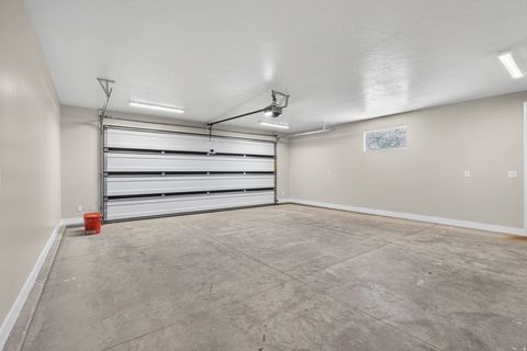 Tiny photo for 1223 W KOKOPELLI ST, Hildale, UT 84784 (MLS # 2147094)