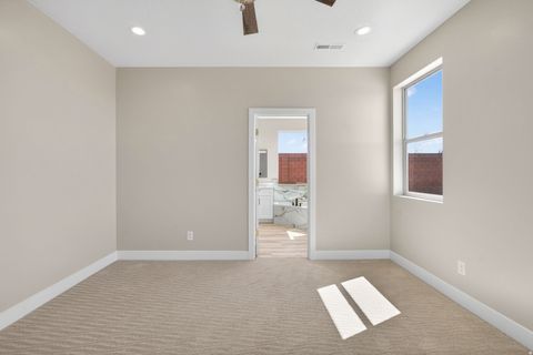 Tiny photo for 1223 W KOKOPELLI ST, Hildale, UT 84784 (MLS # 2147094)